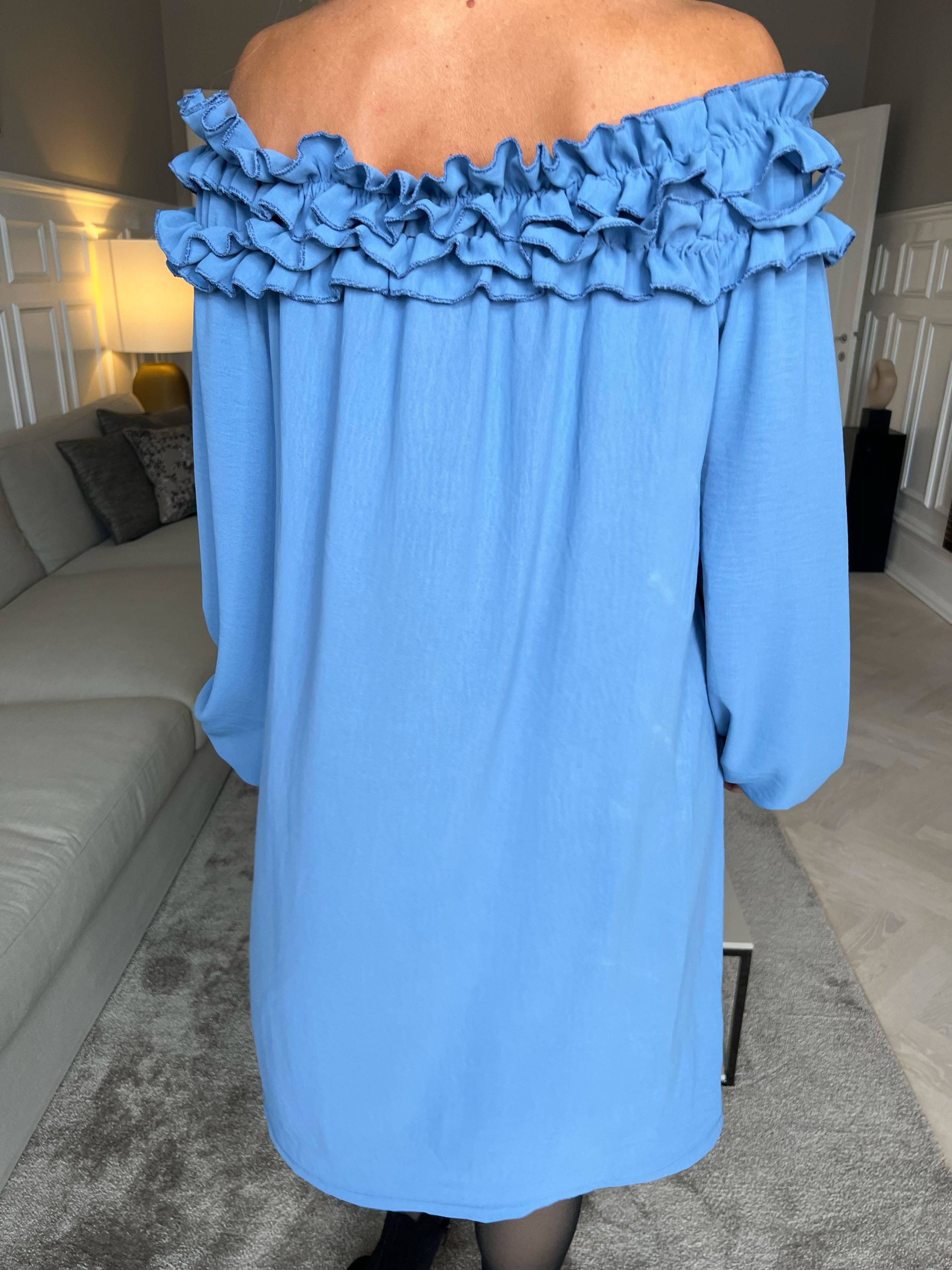 Chili Dress - Klänning med långa ärmar och volanger